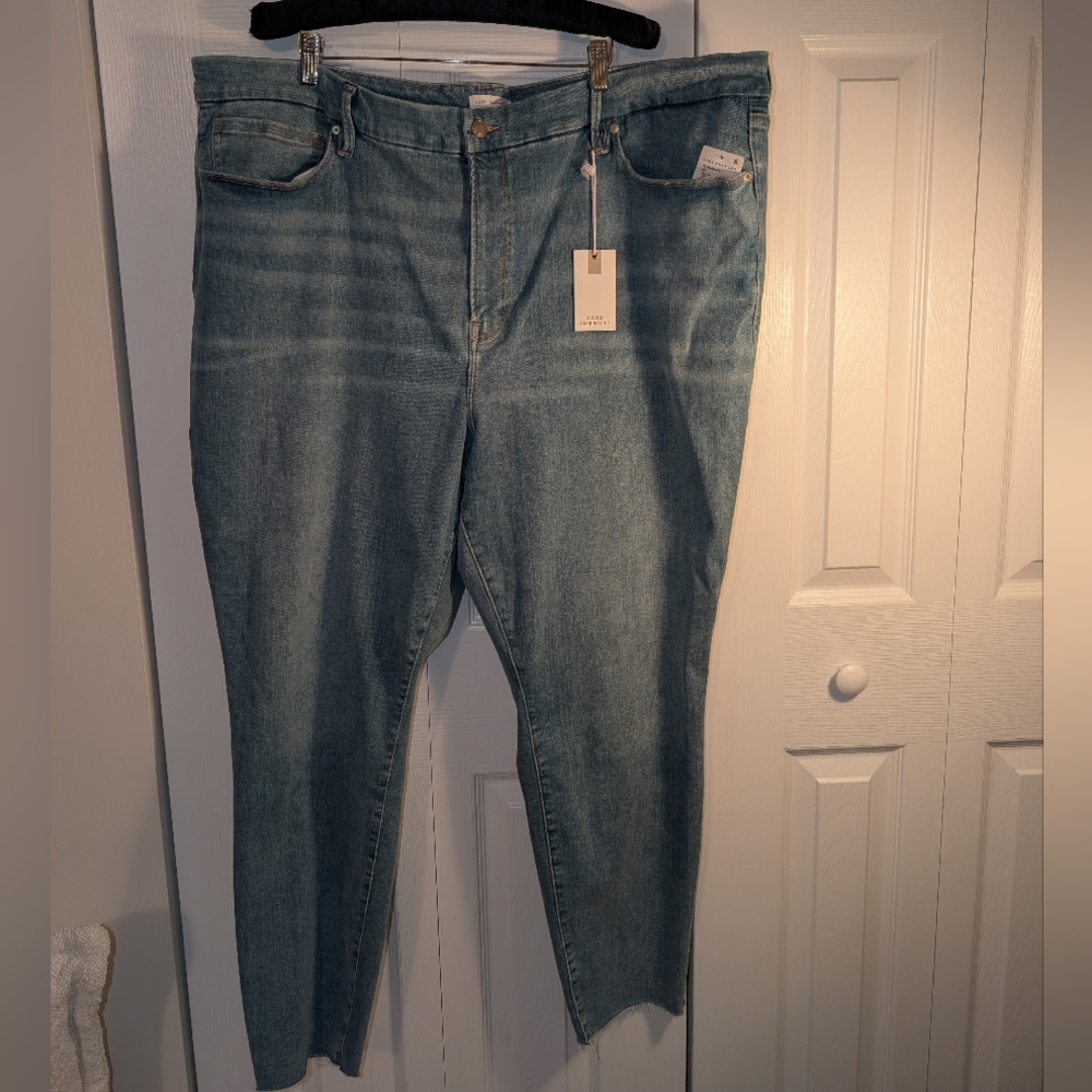 PLUS Good American Always Fits 28-32 NWT
